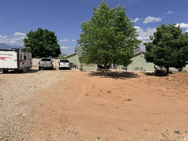 689 W 2050 S, Hurricane, UT 84737