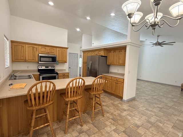 689 W 2050 S, Hurricane, UT 84737