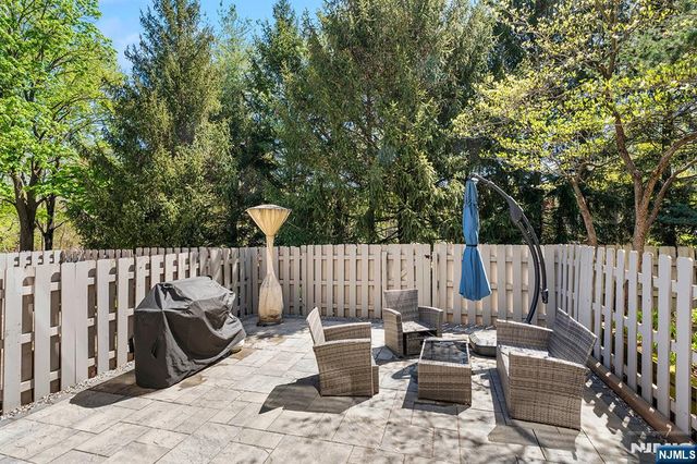 342 Pond Court 9C, Twp Of Washington, NJ 07676