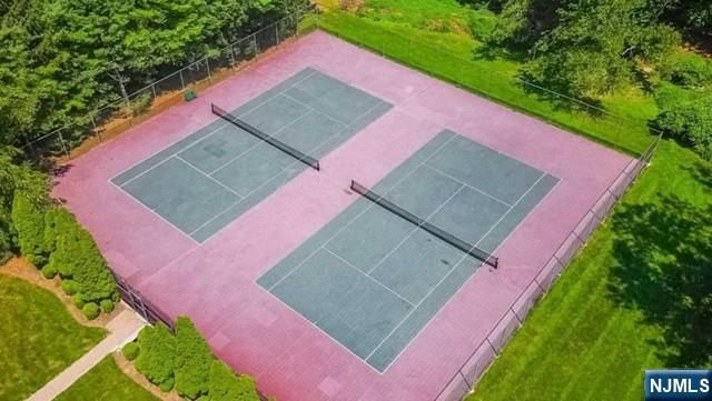 342 Pond Court 9C, Twp Of Washington, NJ 07676