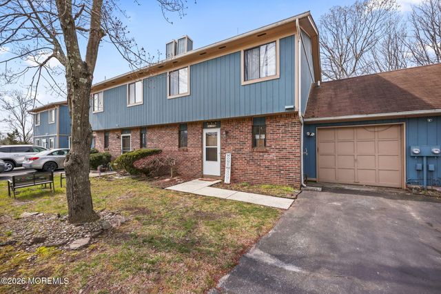 3 Seagull Lane, Howell, NJ 07731
