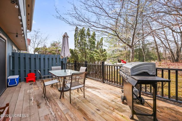 3 Seagull Lane, Howell, NJ 07731