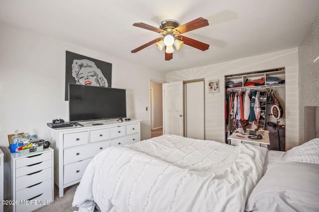 3 Seagull Lane, Howell, NJ 07731