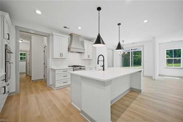 435 Gallbush RD, Chesapeake, VA 23322