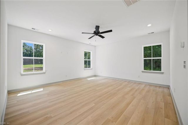 435 Gallbush RD, Chesapeake, VA 23322