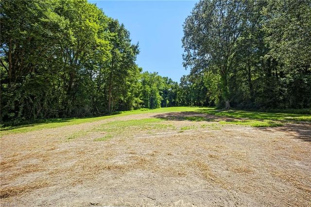 435 Gallbush RD, Chesapeake, VA 23322