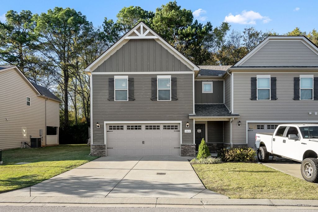 321 Longhorn Dr, Smyrna, TN 37167