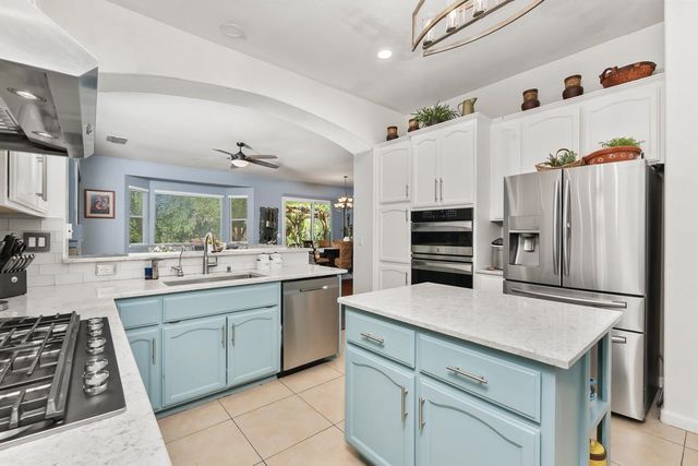 7951 Bothwell Dr, Sacramento, CA 95829