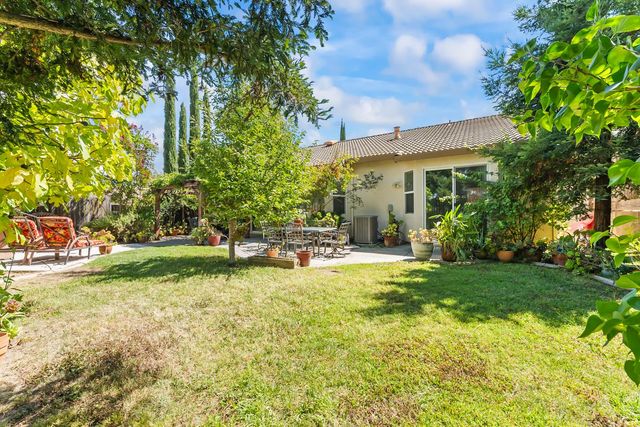 7951 Bothwell Dr, Sacramento, CA 95829