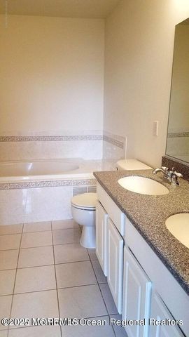 11 Hawthorne Drive, Tinton Falls, NJ 07753