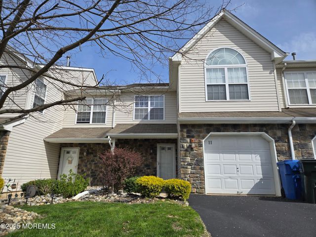11 Hawthorne Drive, Tinton Falls, NJ 07753