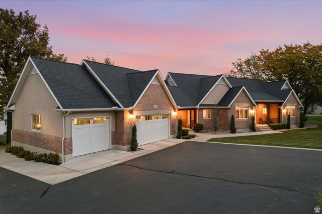 5873 S JORDAN CANAL RD, Taylorsville, UT 84129