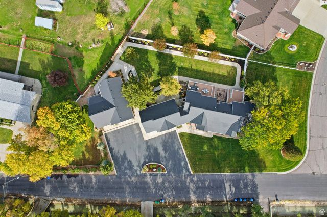 5873 S JORDAN CANAL RD, Taylorsville, UT 84129