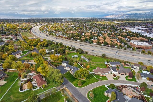 5873 S JORDAN CANAL RD, Taylorsville, UT 84129