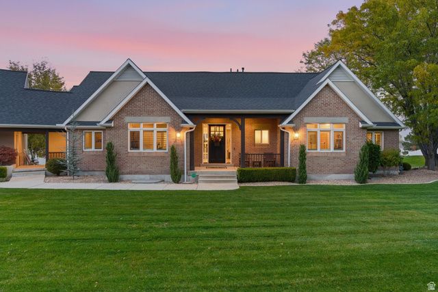 5873 S JORDAN CANAL RD, Taylorsville, UT 84129