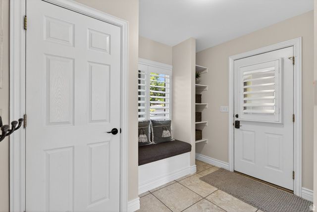 5873 S JORDAN CANAL RD, Taylorsville, UT 84129