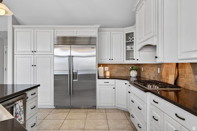 5873 S JORDAN CANAL RD, Taylorsville, UT 84129