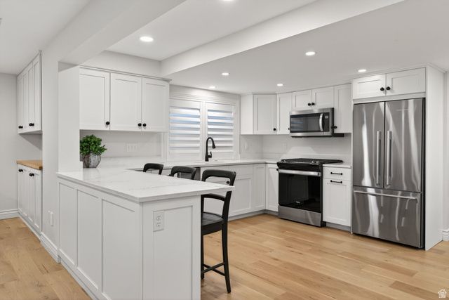 5873 S JORDAN CANAL RD, Taylorsville, UT 84129