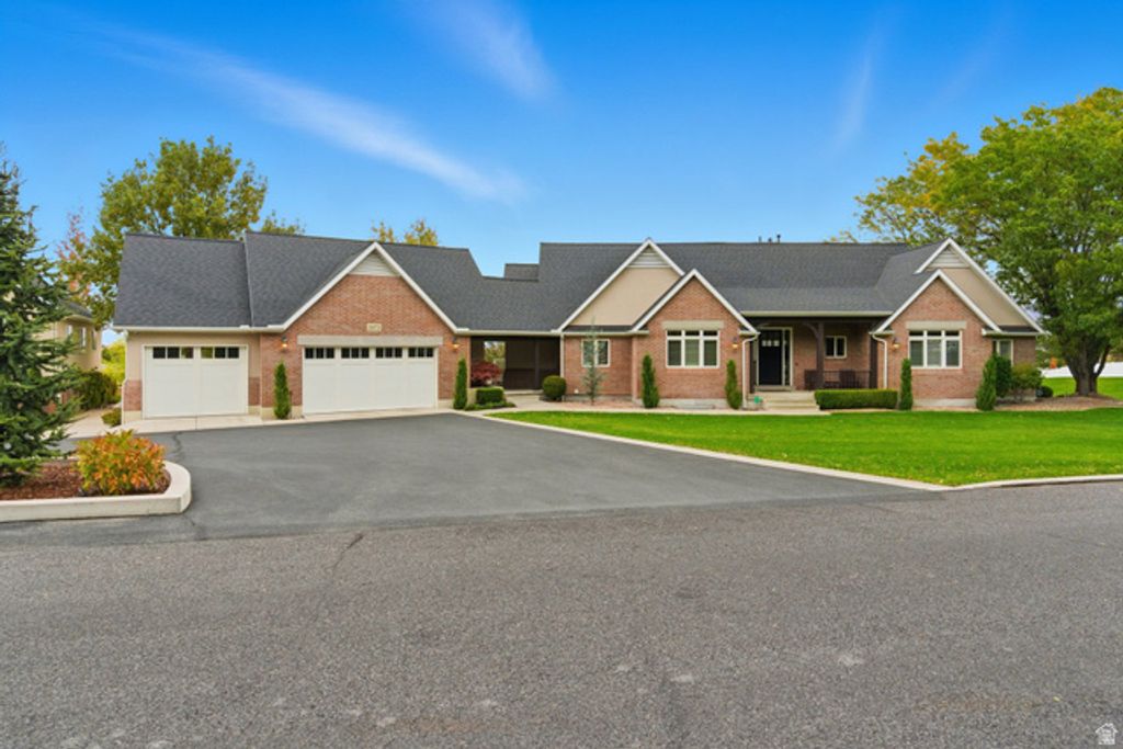 5873 S JORDAN CANAL RD, Taylorsville, UT 84129