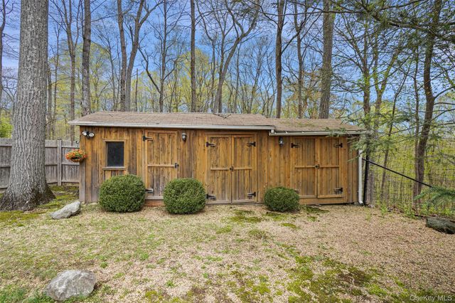 43 Sabbath Day Hill Road, South Salem, NY 10590