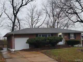 5141 Wallingford Drive, Ferguson, MO 63121