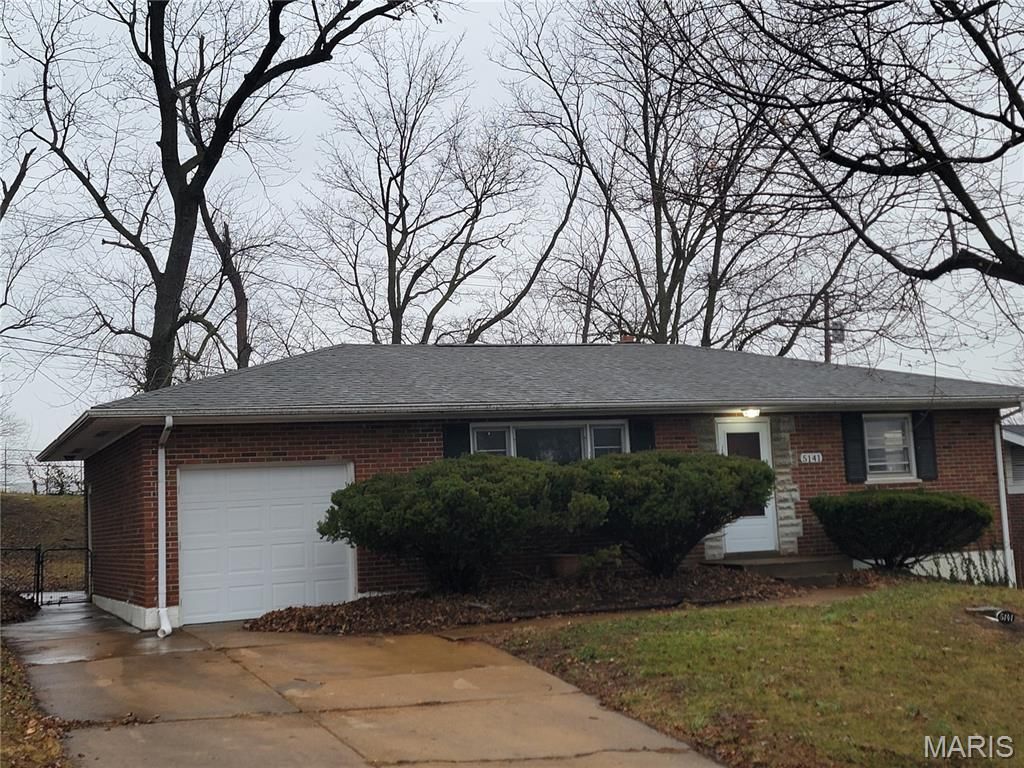 5141 Wallingford Drive, Ferguson, MO 63121
