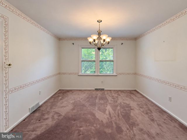 812 CARMAN DR, Reading, PA 19610
