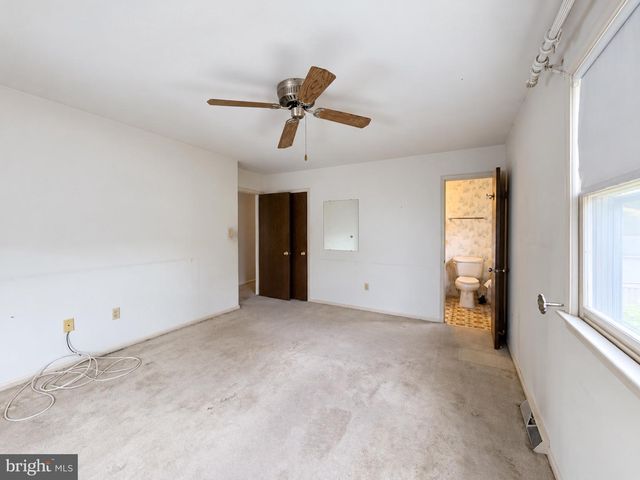 812 CARMAN DR, Reading, PA 19610
