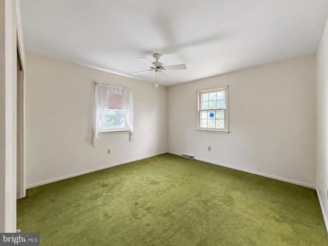 812 CARMAN DR, Reading, PA 19610