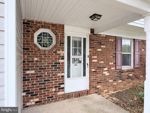 812 CARMAN DR, Reading, PA 19610