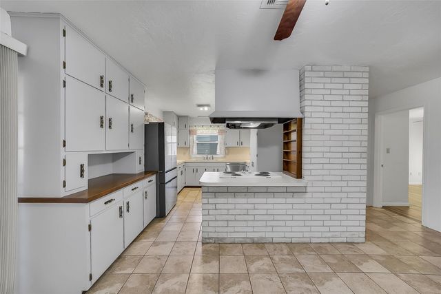 16375 Holly Street, Porter, TX 77365