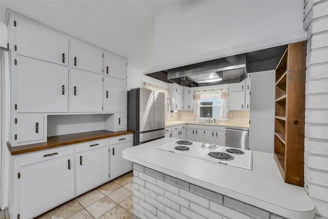 16375 Holly Street, Porter, TX 77365