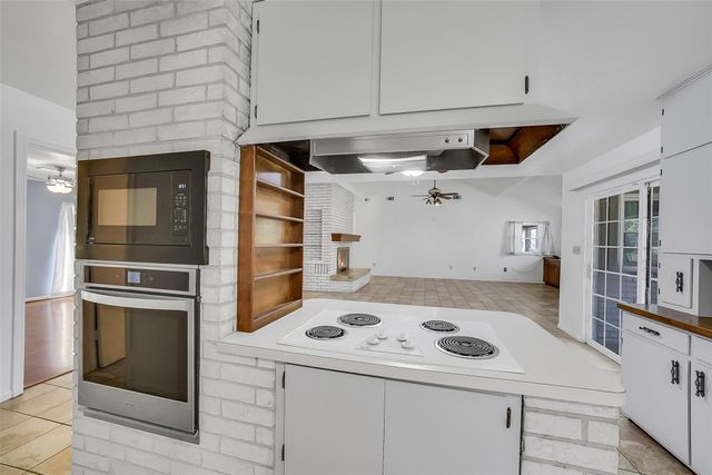 16375 Holly Street, Porter, TX 77365