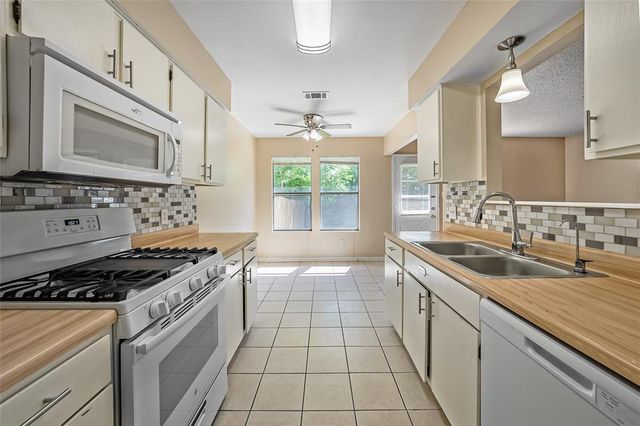 14203 Sussman CT A, Austin, TX 78728