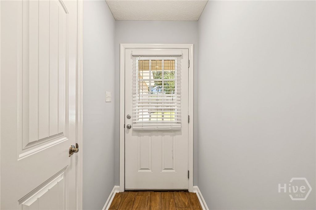 Image 10 of property listing at 7010 Johnny Mercer Boulevard, Savannah, GA 31410