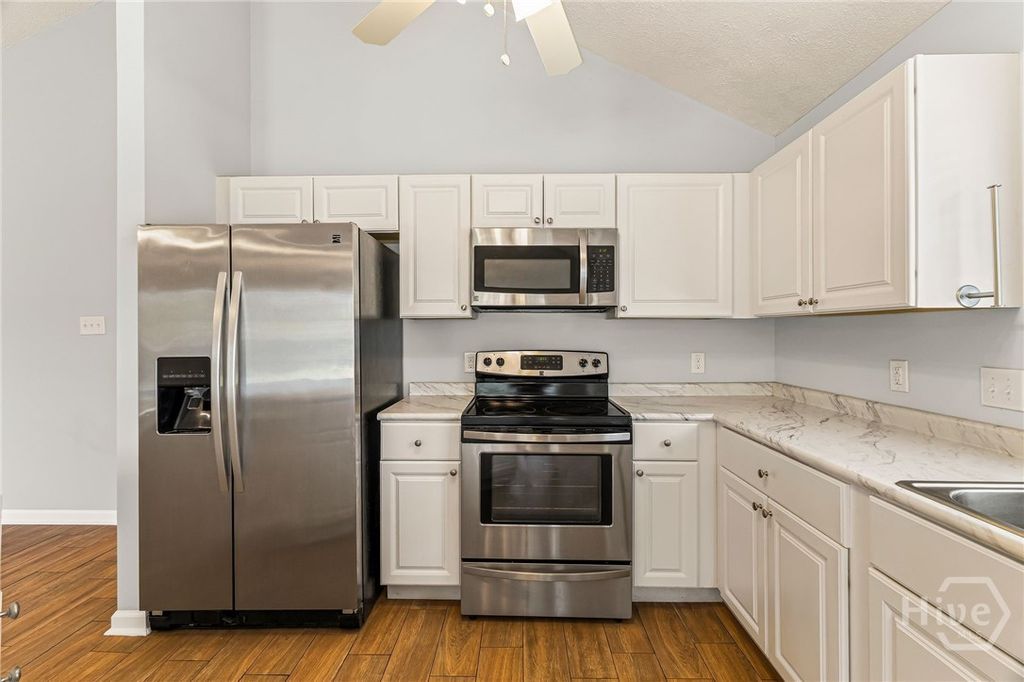 Image 20 of property listing at 7010 Johnny Mercer Boulevard, Savannah, GA 31410