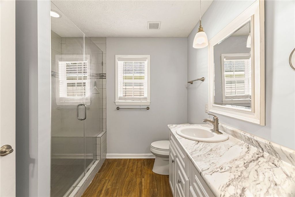 Image 26 of property listing at 7010 Johnny Mercer Boulevard, Savannah, GA 31410