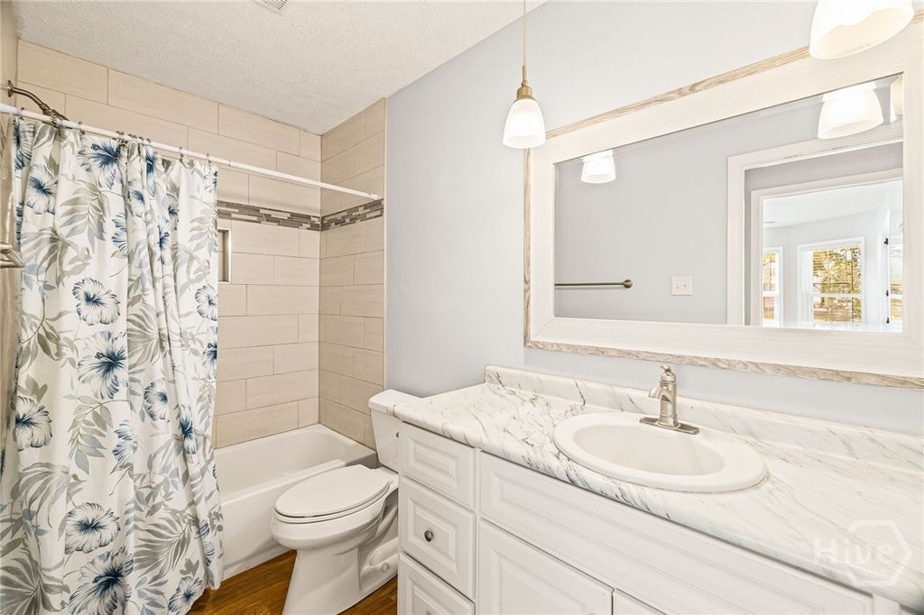 Image 34 of property listing at 7010 Johnny Mercer Boulevard, Savannah, GA 31410