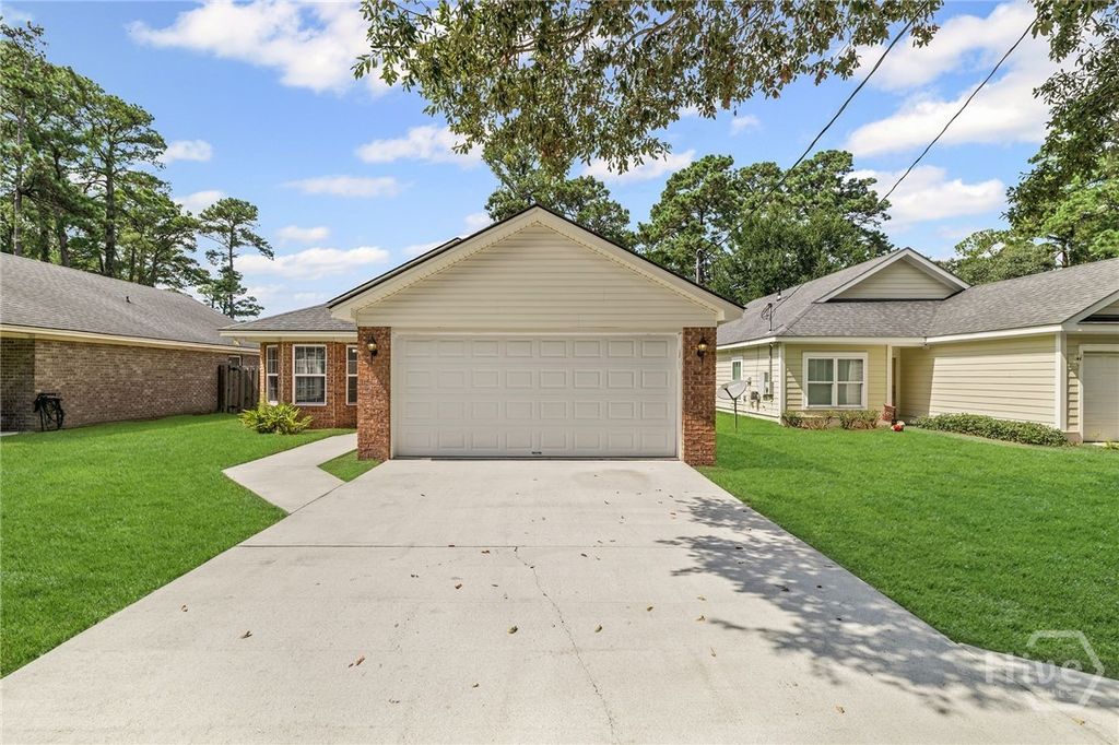 Image 6 of property listing at 7010 Johnny Mercer Boulevard, Savannah, GA 31410