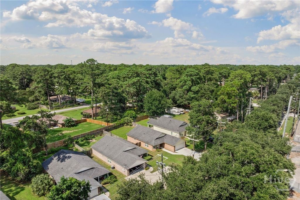 Image 60 of property listing at 7010 Johnny Mercer Boulevard, Savannah, GA 31410