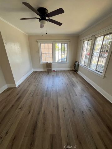 1349 W 49th, Los Angeles, CA 90037