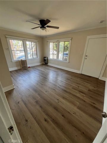 1349 W 49th, Los Angeles, CA 90037