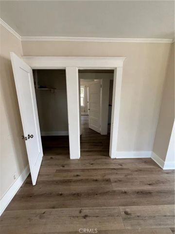 1349 W 49th, Los Angeles, CA 90037