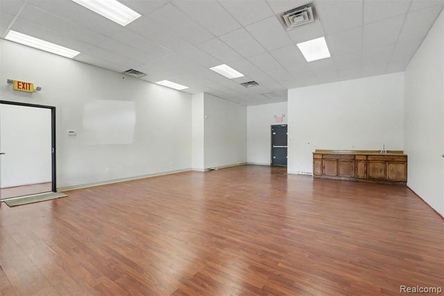 33950 Van Born Road, Wayne, MI 48184