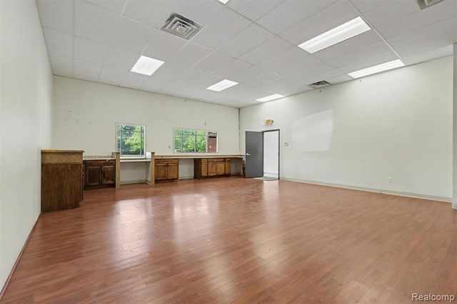 33950 Van Born Road, Wayne, MI 48184
