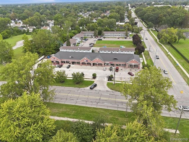 33950 Van Born Road, Wayne, MI 48184