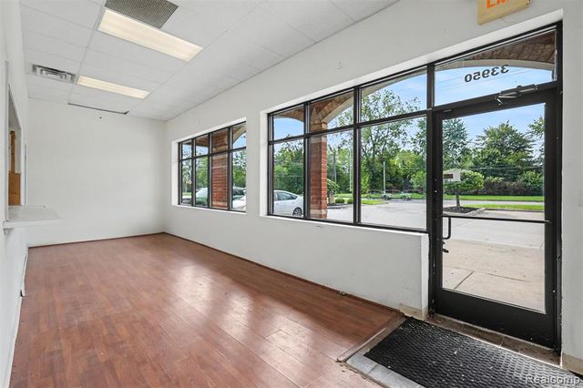 33950 Van Born Road, Wayne, MI 48184