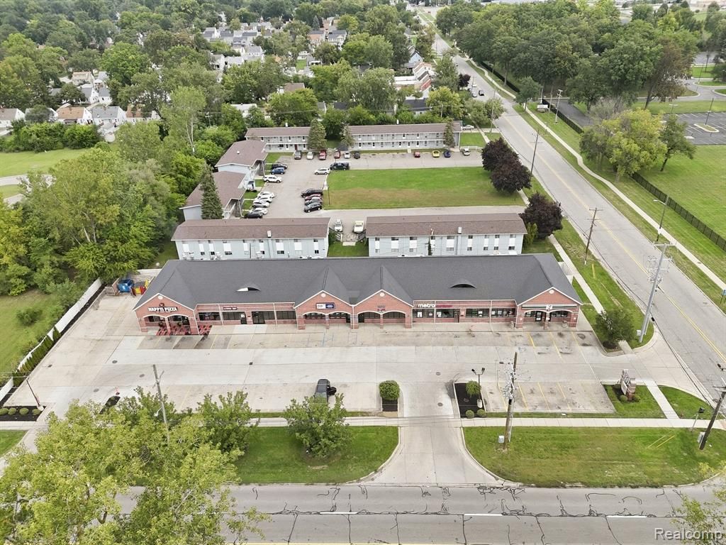 33950 Van Born Road, Wayne, MI 48184