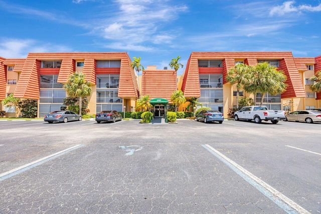 22605 SW 66th Avenue 206, Boca Raton, FL 33428