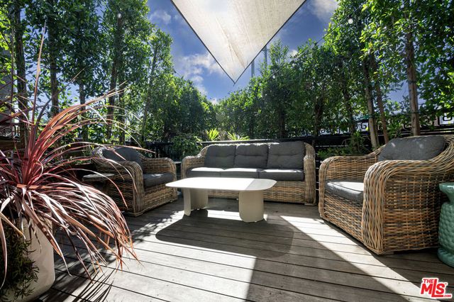 1130 Electric Avenue, Venice, CA 90291